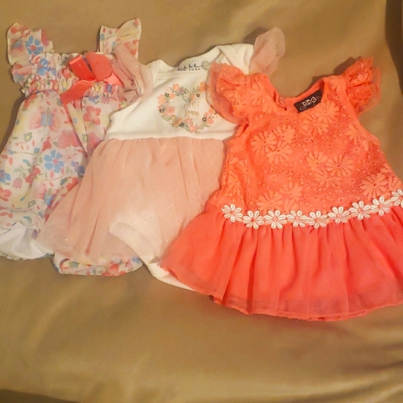 Lot of Baby 👶 Girl's Outfits - Picture 1 of 9